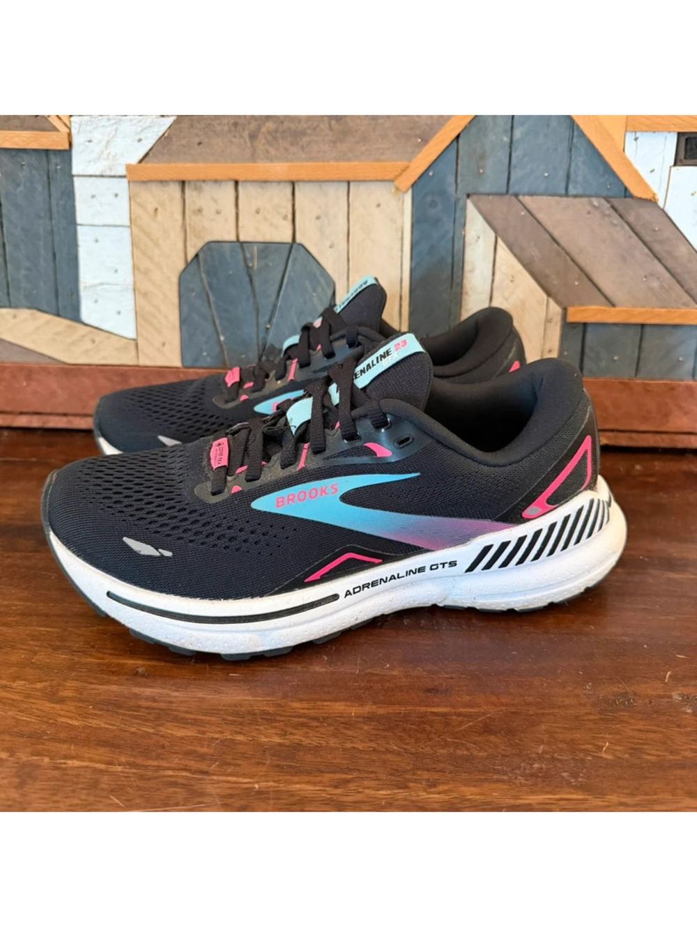 Brooks Adrenaline GTS 23 GTX Waterproof Running Shoes Women's 7.5